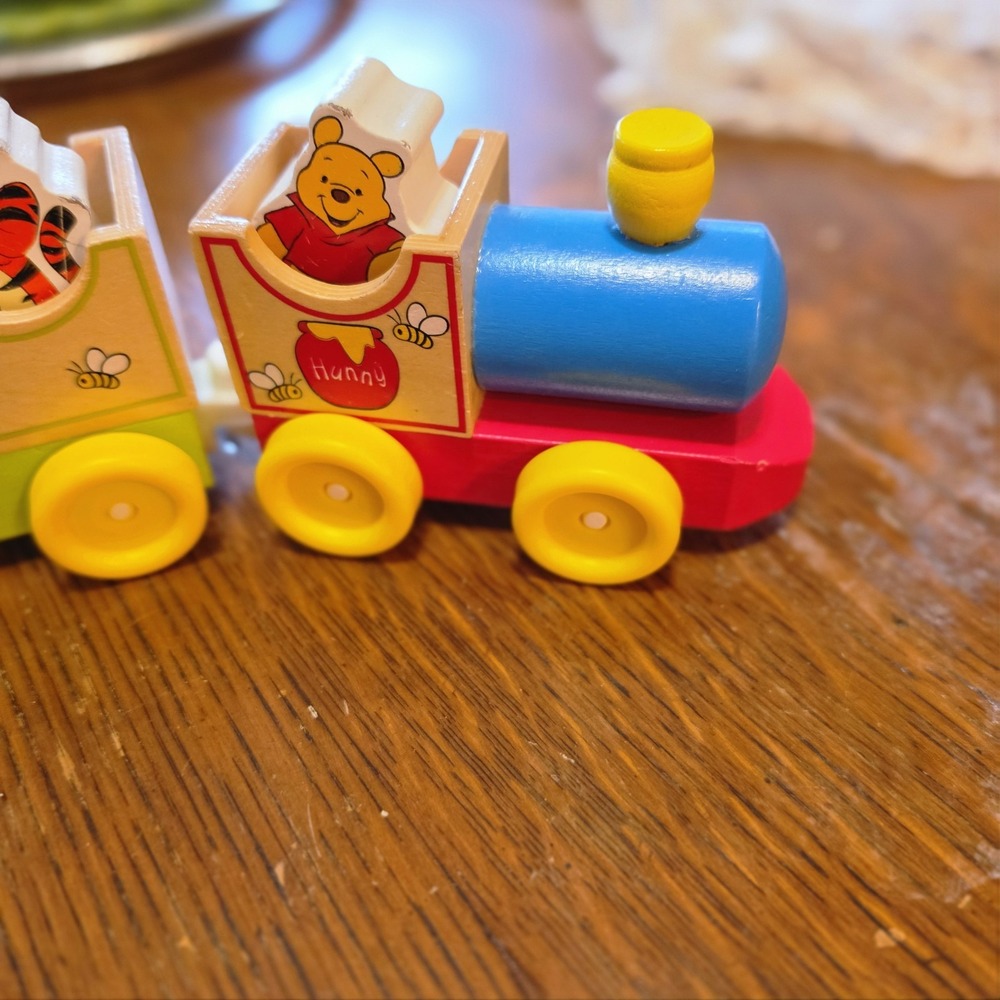 Winnie The Pooh All Aboard Wooden Train Set 3 Cars 5 Figures Classic